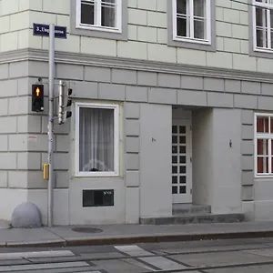 Stadtpark Privatunterkunft