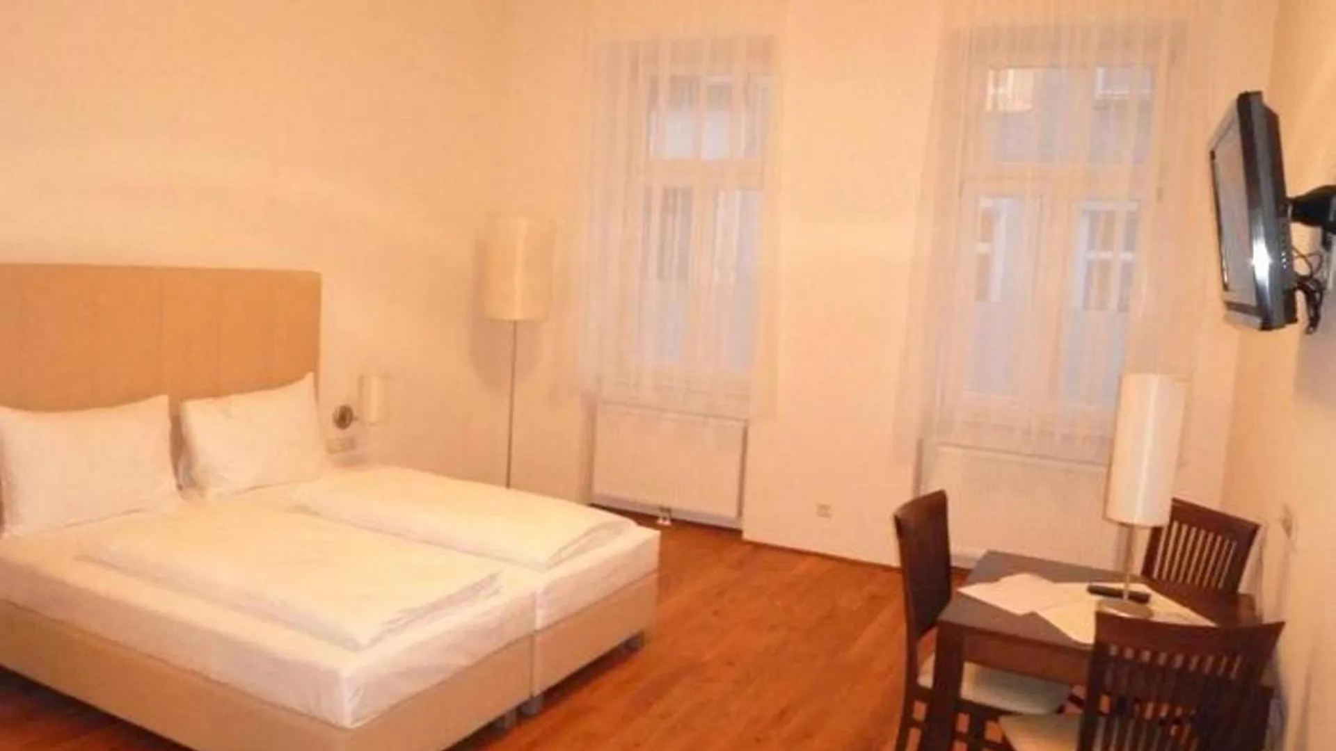 Apartment Nestroygasse Vienna 0*,  Austria